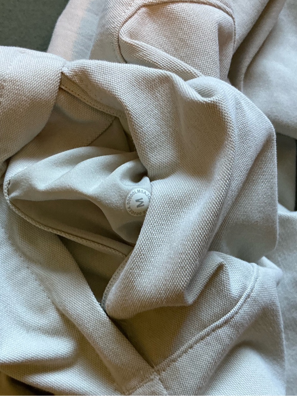 lululemon athletica Men's Beige Relaxed Pants - Picture 2 of 2